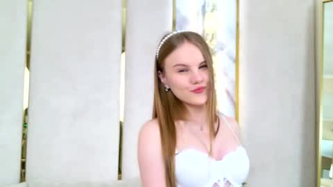 lili_lohan online show from 05-17-26, 05:05