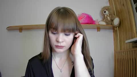 Lili online show from 03-27-26, 09:25