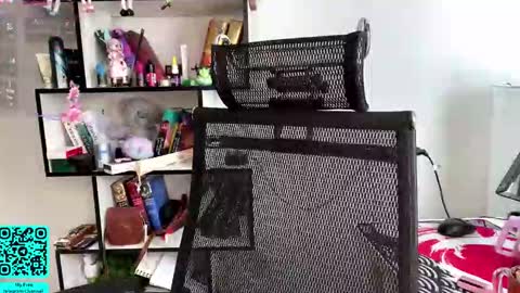 Lilian online show from 03-21-26, 09:14