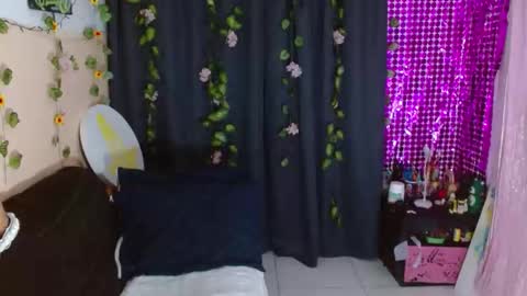 yesica online show from 04-07-26, 11:48