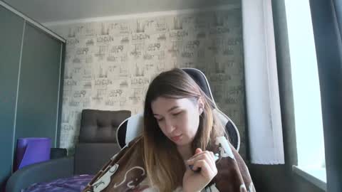 liliawoolf online show from 05-21-26, 03:57