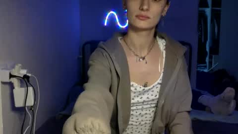 Millie online show from 02-18-26, 12:39