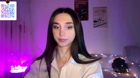 Lina online show from 03-31-26, 10:21