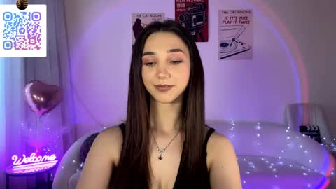 Lina online show from 05-19-26, 01:56
