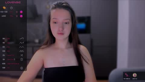             ...  online show from 11-10-25, 03:22