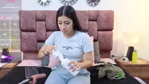 Snapshot of liliopal chatting on 07-16-26, 12:11 Lilia online show from 07-16-26, 12:11