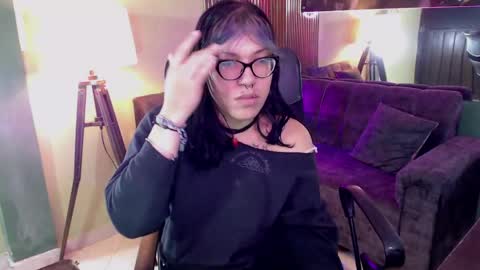 lilith  online show from 04-10-26, 02:33