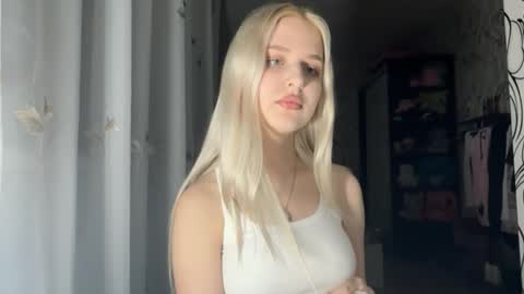 Lilly online show from 03-09-26, 04:11