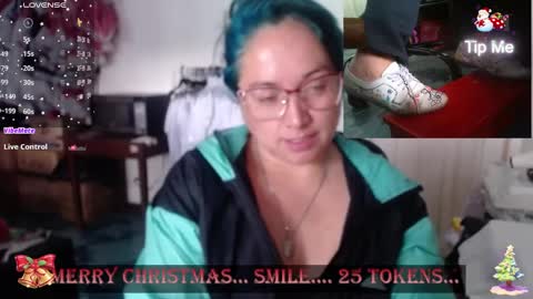 Laura lopez online show from 12-23-24, 03:12