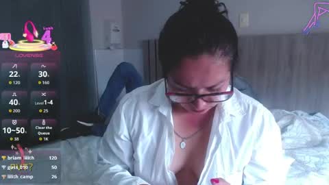 Laura lopez online show from 05-18-26, 04:13