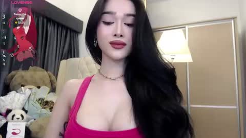 Snapshot of lilith_mazikeen69 chatting on 06-15-26, 12:07 QUEEN LILITH BORBON online show from 06-15-26, 12:07