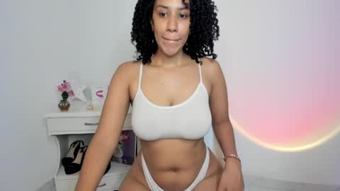 Snapshot of lilith_vision chatting on 05-24-26, 05:45 Alejandra online show from 05-24-26, 05:45