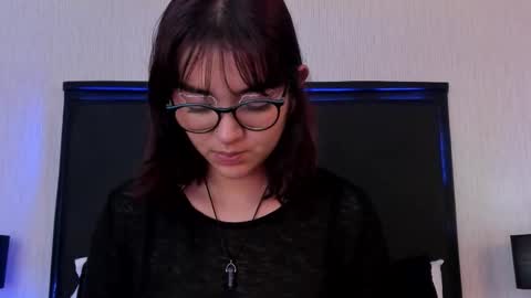 LilithBluum  online show from 03-27-26, 11:32