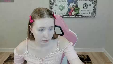 Snapshot of lilitiny chatting on 06-24-26, 01:15 Lili Tiny GMT2 3-10AM MonTueWedThuSat online show from 06-24-26, 01:15