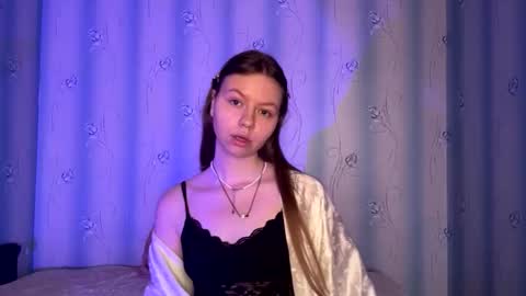 Snapshot of lillian_charm chatting on 03-21-26, 06:07 Lillian online show from 03-21-26, 06:07