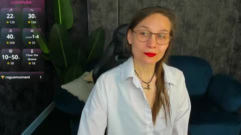 lillian_white1 online show from 05-20-26, 01:01