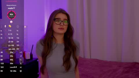 Lilly Colins online show from 02-21-25, 09:54