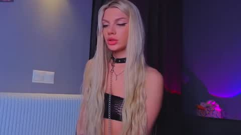lilly_lux online show from 05-30-26, 01:08