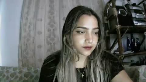 Sey - Lilly  online show from 04-29-26, 05:33