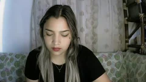 Sey - Lilly  online show from 04-30-26, 07:47