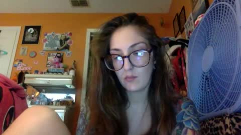 Snapshot of lillylushabae chatting on 11-29-25, 08:34 hi guys im back on here 3 online show from 11-29-25, 08:34