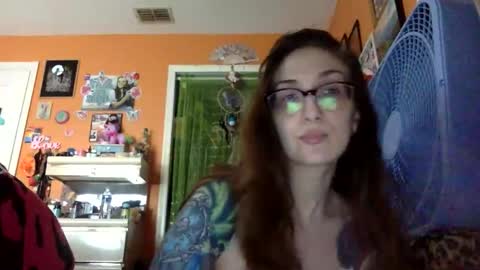 Snapshot of lillylushabae chatting on 02-18-26, 07:43 hi guys im back on here 3 online show from 02-18-26, 07:43