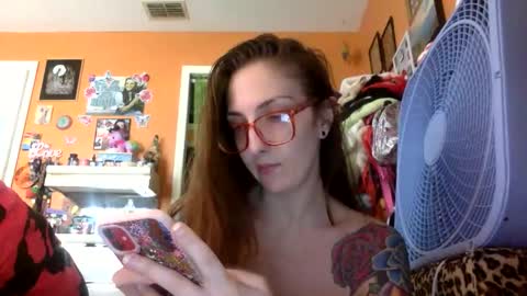 Snapshot of lillylushabae chatting on 03-06-26, 07:21 hi guys im back on here 3 online show from 03-06-26, 07:21