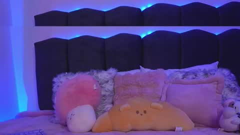 Lilou online show from 02-23-26, 11:51