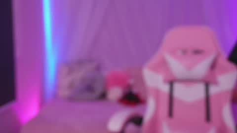 Lilou online show from 05-18-26, 01:39