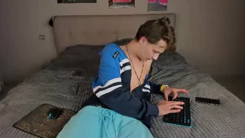 Snapshot of lilteddyboy chatting on 06-13-26, 06:39 lilteddyboy online show from 06-13-26, 06:39