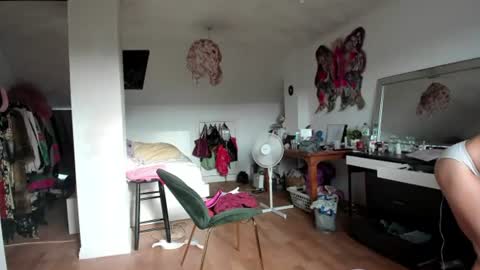 lilvenice7 online show from 06-27-26, 06:24