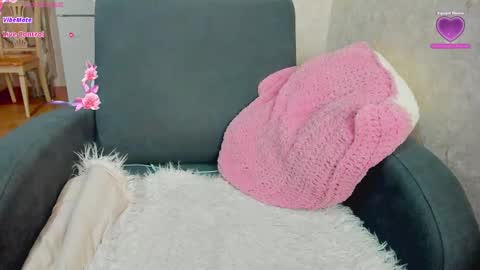 Snapshot of lily__love chatting on 11-09-25, 06:39 LILY online show from 11-09-25, 06:39