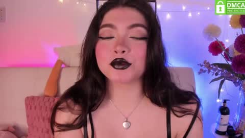 lily_cherry0 online show from 04-22-26, 10:22