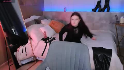 Lily online show from 03-21-26, 01:58