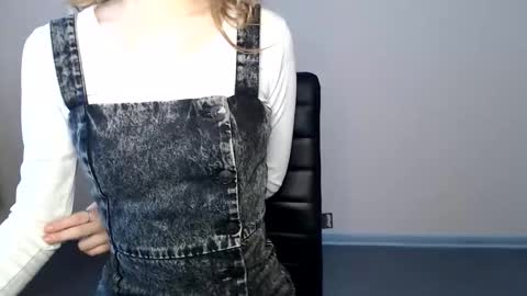 small lily online show from 03-10-26, 01:16