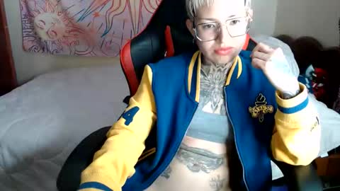 Lily online show from 03-26-26, 12:17