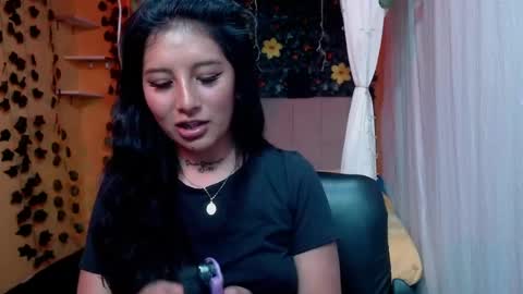 lilymoon_018 online show from 05-04-26, 01:18