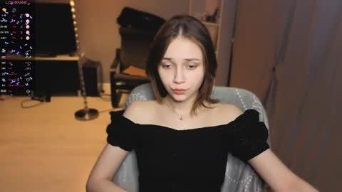 Scarlet online show from 03-17-26, 01:21