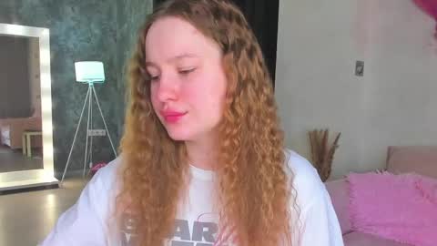 Lina online show from 06-10-26, 12:11