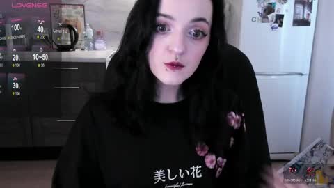 Lina 3  1715622743 online show from 04-02-26, 07:39