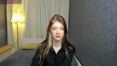 Snapshot of lina_vi chatting on 12-19-24, 12:24 Lina online show from 12-19-24, 12:24