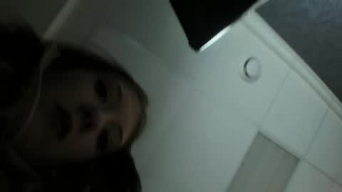 Snapshot of lina_vi chatting on 01-09-25, 05:55 Lina online show from 01-09-25, 05:55