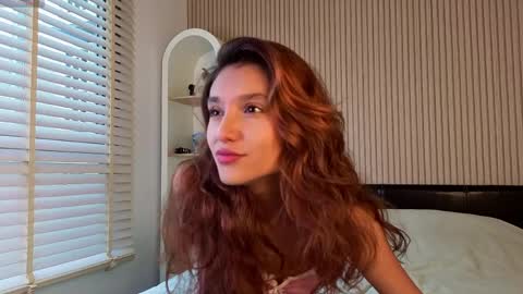 Snapshot of linaage chatting on 06-05-26, 01:12 Lina online show from 06-05-26, 01:12