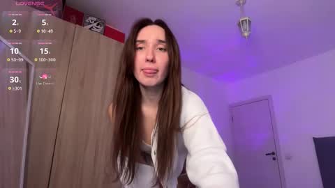 Lina online show from 11-05-25, 07:36