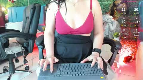 Lina  online show from 01-17-26, 11:26