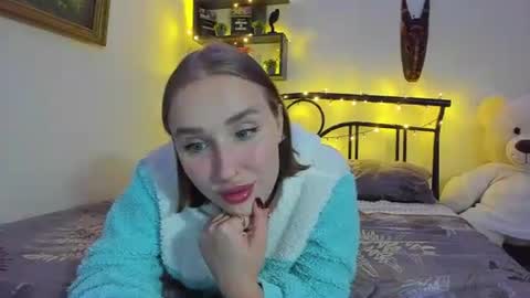 Snapshot of linatruly chatting on 07-14-26, 09:42 Lina online show from 07-14-26, 09:42