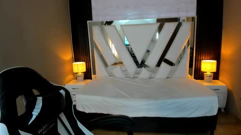  Linda  online show from 01-11-26, 01:38