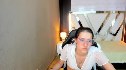  Linda  online show from 04-24-26, 07:05