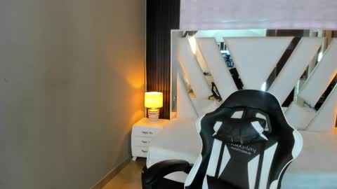  Linda  online show from 05-17-26, 01:29