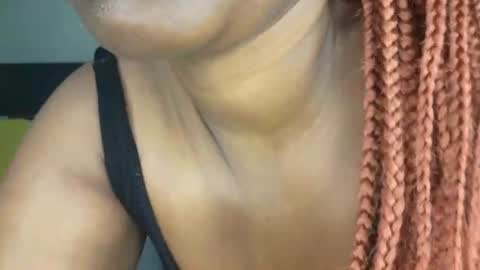 linda5298 online show from 06-19-26, 11:25
